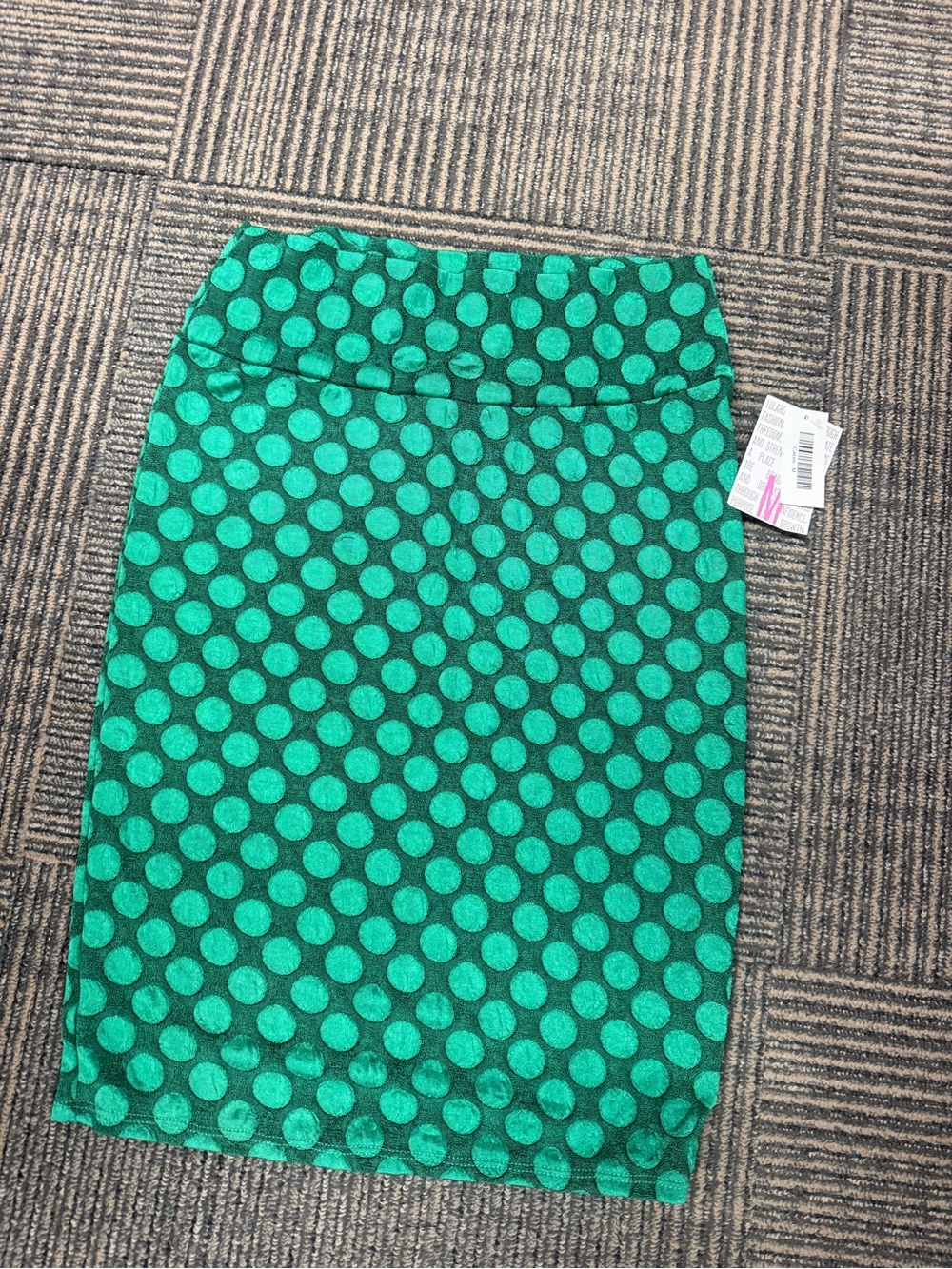 NWT LuLaRoe Cassie Green Polka Dot Pencil Skirt Sz Medium